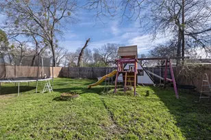 1011 S Waco St, Weatherford, TX 76086 - Photo 25