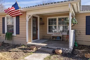 1011 S Waco St, Weatherford, TX 76086 - Photo 3