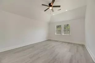 6031 Plum Dale Rd, Dallas, TX 75241 - Photo 13