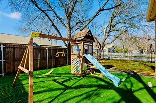 1017 N Church St, McKinney, TX 75069 - Photo 23