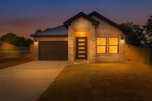 1308 Daffan Ave, Ennis, TX 75119 - Photo 1