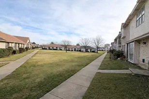 16 W Creek Ln, Grand Prairie, TX 75052 - Photo 31