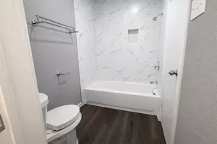 16 W Creek Ln, Grand Prairie, TX 75052 - Photo 19