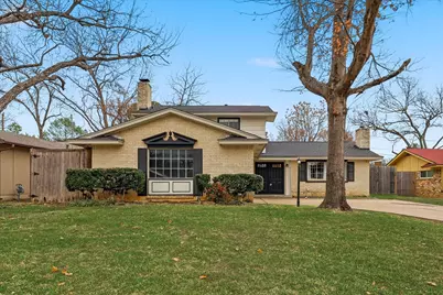 2804 Hollywood Drive, Arlington, TX 76013 - Photo 1