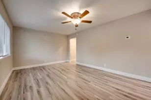 3912 Lakewood Dr, Lake Worth, TX 76135 - Photo 11