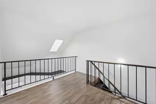 3410 W Country Club Dr, Irving, TX 75035 - Photo 15