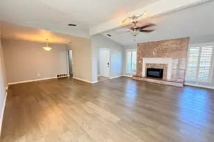 2104 Poppy Ln, Richardson, TX 75081 - Photo 3