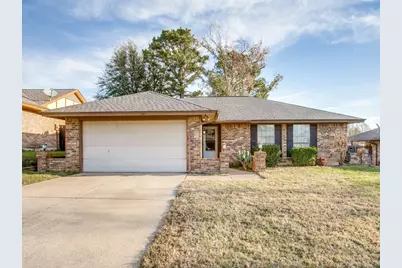 209 Ginger Lane, Euless, TX 76039 - Photo 1