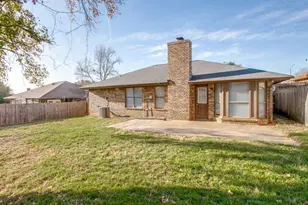 209 Ginger Ln, Euless, TX 76039 - Photo 23