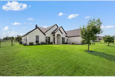 313 Oak Meadow Lane, Weatherford, TX 76085 - Photo 3