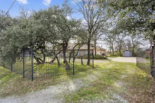 6437 Silver Creek Azle Rd, Azle, TX 76020 - Photo 29