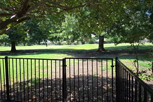 3032 Big Oaks Dr, Garland, TX 75044 - Photo 33