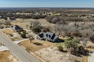 1008 Leo Ln, Poolville, TX 76487 - Photo 33