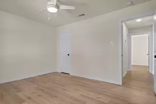 2404 Wilson Rd., Fort Worth, TX 76112 - Photo 19