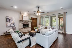 1916 Surrey Ln, McKinney, TX 75072 - Photo 7