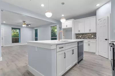 520 E 5th Street, Bonham, TX 75418 - Photo 5