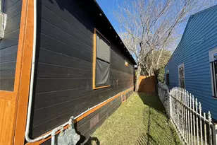 2912 Frazier St, Dallas, TX 75210 - Photo 3