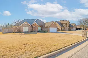 1114 Elk Ridge Dr, Stephenville, TX 76401 - Photo 3