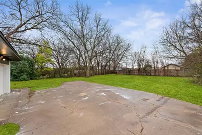 328 E Pleasant Run Road, DeSoto, TX 75115 - Photo 31