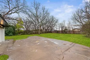 328 E Pleasant Run Rd, DeSoto, TX 75115 - Photo 31