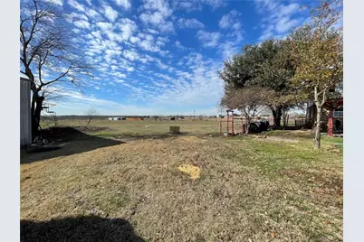 301 Blue Ribbon Road, Waxahachie, TX 75165 - Photo 19
