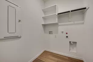 204 Coconut Dr, Azle, TX 76020 - Photo 13