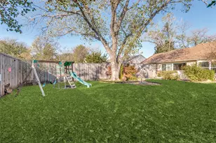 2530 Western Dr, Garland, TX 75042 - Photo 9