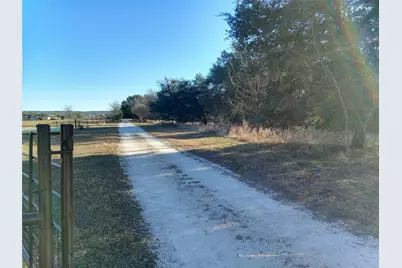 912 County Road 2357 Road, Meridian, TX 76665 - Photo 3