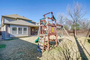 2817 Townsend Dr, Fort Worth, TX 76110 - Photo 37