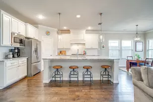 2817 Townsend Dr, Fort Worth, TX 76110 - Photo 9