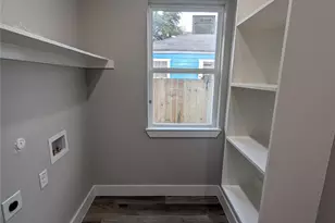 2631 Burger Ave, Dallas, TX 75215 - Photo 13