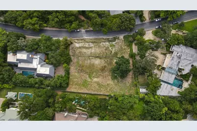 2004 Indian Creek Drive, Westover Hills, TX 76107 - Photo 3