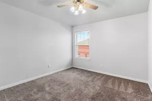 2841 Pacifico Wy, Fort Worth, TX 76111 - Photo 23