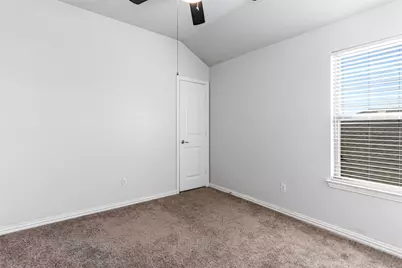 2841 Pacifico Way, Fort Worth, TX 76111 - Photo 21