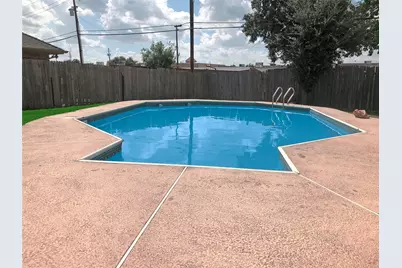 3709 Highgate Lane, Carrollton, TX 75007 - Photo 3