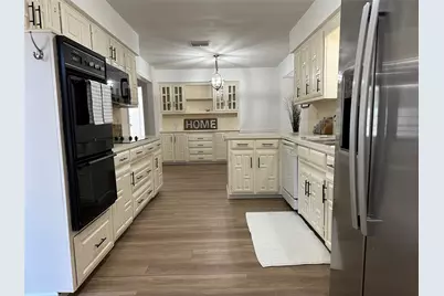 3709 Highgate Lane, Carrollton, TX 75007 - Photo 7