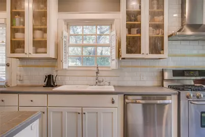 2442 Sunset Avenue, Dallas, TX 75211 - Photo 13