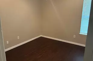 1215 Lowe St, Fort Worth, TX 76110 - Photo 3