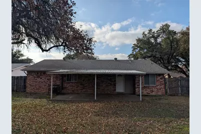 1563 Pamela Lane, Fort Worth, TX 76112 - Photo 19