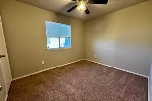 1140 Roundrock Dr, Saginaw, TX 76179 - Photo 9