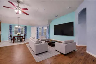 1310 Caroline Dr, Princeton, TX 75407 - Photo 7