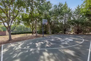 7913 Wendy Ln, Plano, TX 75025 - Photo 29