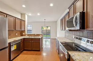 7913 Wendy Ln, Plano, TX 75025 - Photo 13