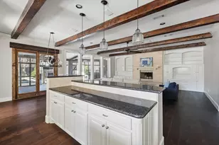 1014 Oak Tree Dr, Fort Worth, TX 76140 - Photo 9