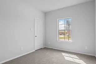 208 Affirmed Ct, Granbury, TX 76049 - Photo 35