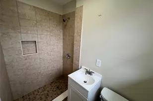 2106 Loy St, Sherman, TX 75090 - Photo 9