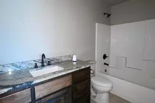 2301 Creek Dr, Granbury, TX 76048 - Photo 15