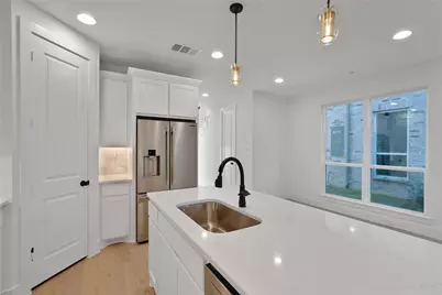 3117 Sir Judge Drive, Lewisville, TX 75056 - Photo 9