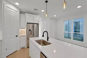 3117 Sir Judge Dr, Lewisville, TX 75056 - Photo 9