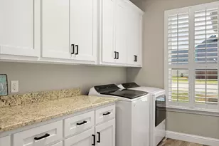 2141 Vanderbilt Dr, Weatherford, TX 76088 - Photo 29